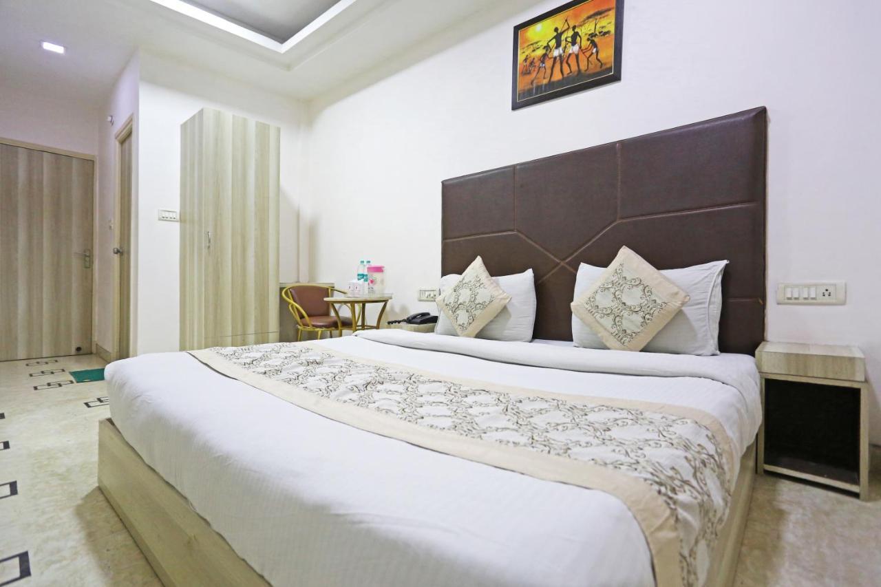 Sterling Inn, 3* New Delhi