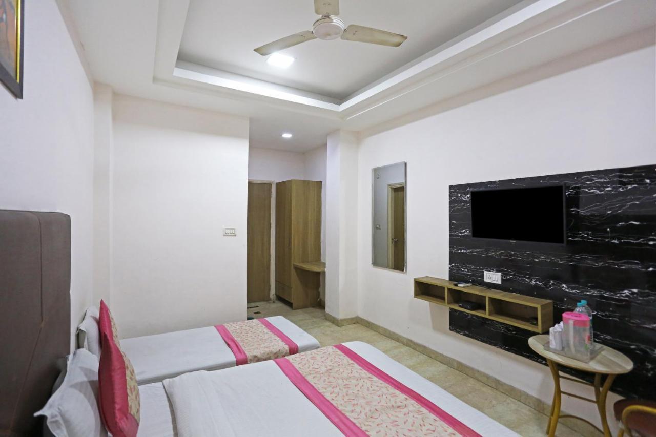 Sterling Inn, 3* New Delhi