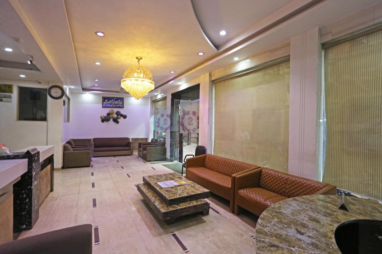 Sterling Inn, New Delhi
