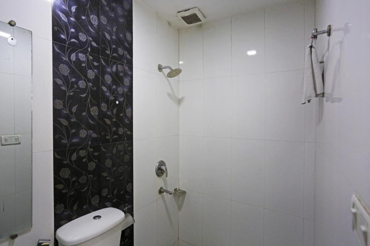 Hotel Sterling Inn, New Delhi