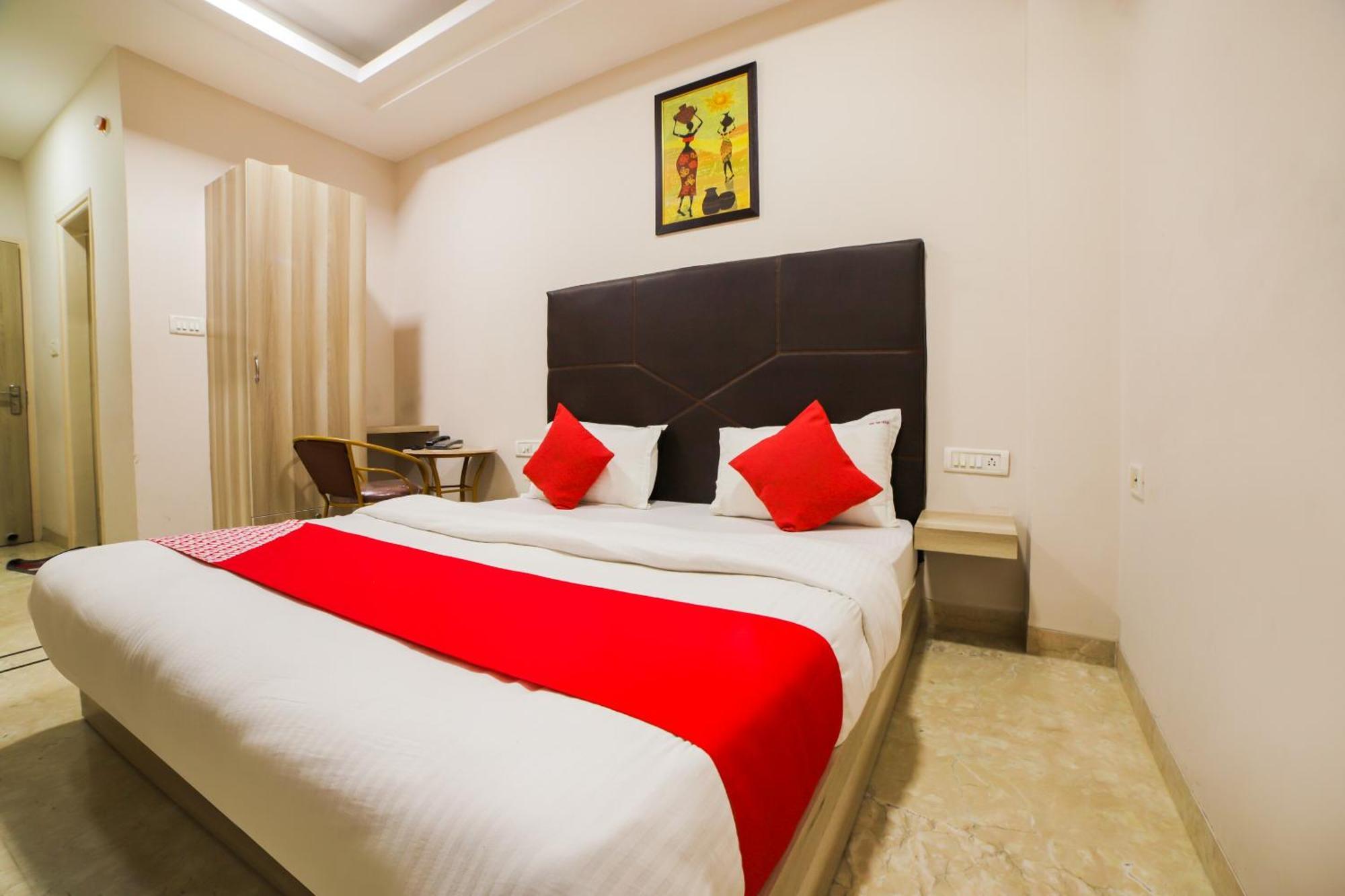 Sterling Inn, 3* New Delhi